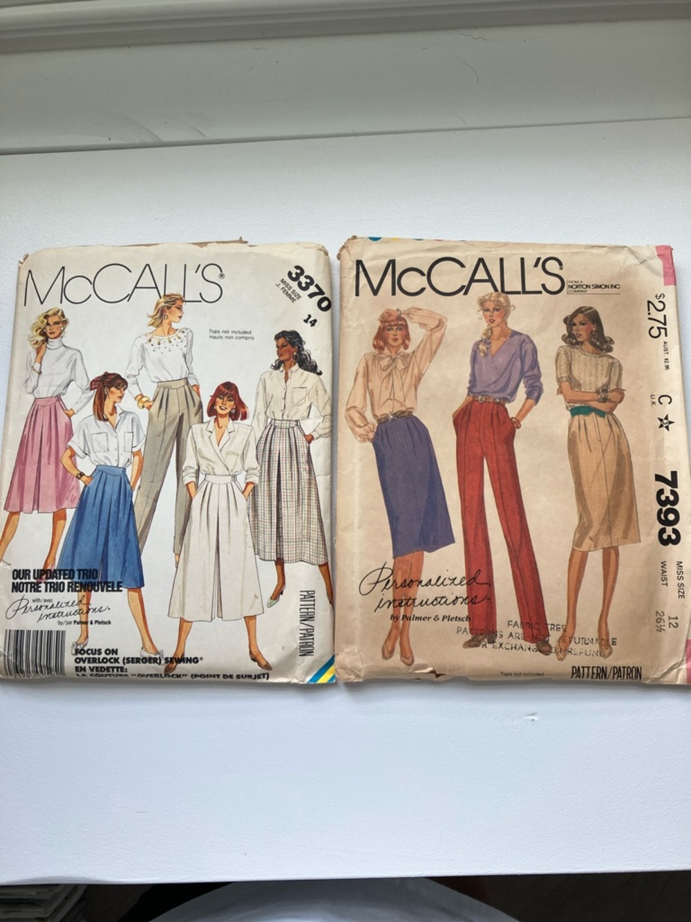 16 vintage sewing patterns, women’s pants skirts, and jackets size is 10–16 - Picture 6 of 16